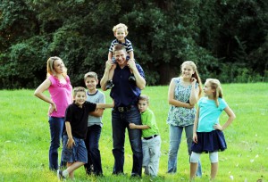 Alimentar el amor fortalece la relación familiar (Cimentación Familiar – Cap. 6)