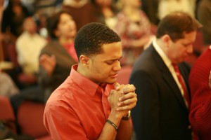 Si dejamos de orar nos olvidaremos de quién es y cómo es Dios