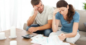 No caiga en la tentación y apártese de las deudas