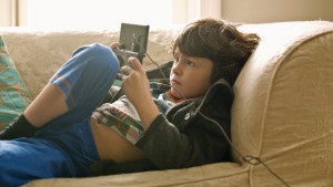 Los ciber-lobos roban la inocencia de sus hijos