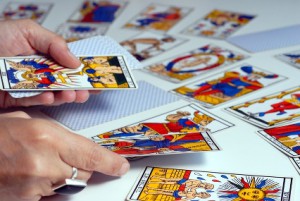 Los peligros que encierran las cartas del tarot