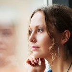 conflictos, problemas, pensativa