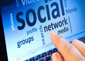 Que las redes sociales no roben su privacidad familiar