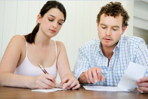 ¿Afecta el manejo del dinero nuestra relación familiar?