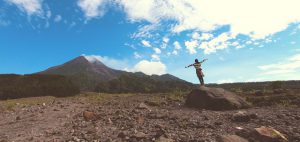 De testimonio de Cristo con sus hechos